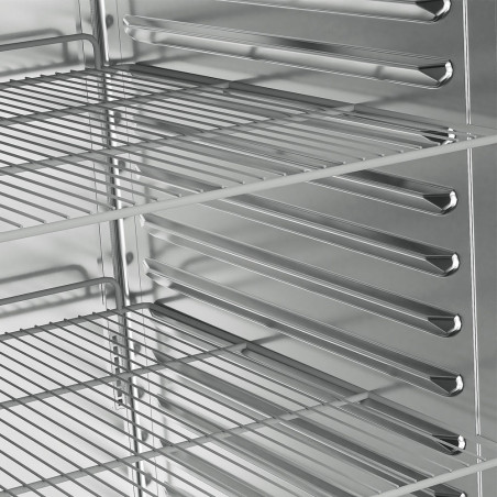 Armoire de frigo. ventilée 700 Lit. 1 porte vitrée (GN 2/1),  sur roues