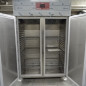 Armoire de congélation ventilée 1400 Lit. 2 portes GN 2/1, sur roues Armoire de congélation ventilée 1400 Lit. 2 portes GN 2/1, sur roues