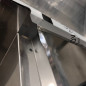 Soubassement ouvert, sur pieds inox réglables
