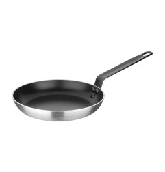 Poêle aluminium antiadhésive téflon avec manche noir Nisbets Essentials 24 cm
