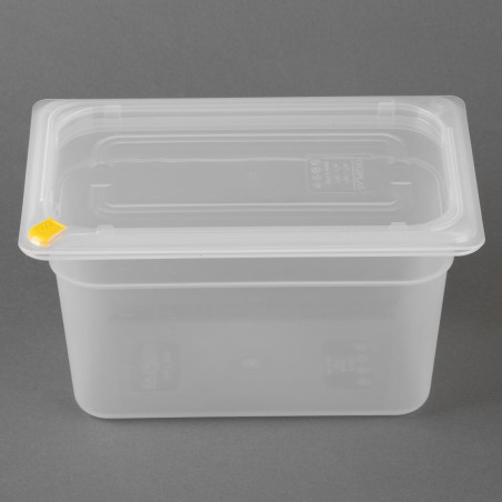 Bacs PP Hygiplas Click GN 1/4 avec couvercles et 7 clips de couleur 150mm 3,7L (lot de 4)