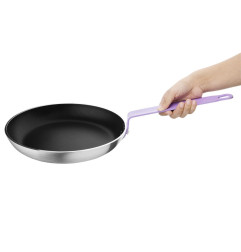 Poêle en aluminium antiadhésive Hygiplas Teflon Platinum Plus avec poignée violette 28cm