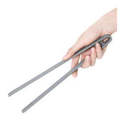Pince grise en silicone résistant à la chaleur Vogue