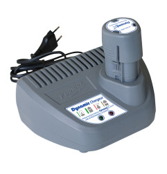 CHARGEUR DE BATTERIE DYNAMIX NOMAD 220-240V 50-60Hz