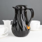 Pichet isotherme torsadé Olympia noir 1,2 L Pichet isotherme torsadé Olympia noir 1,2 L