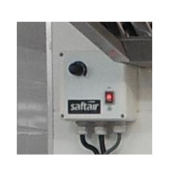 Variateur de tension spécial hotte 3A maxi SCRVTMP30