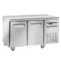 Table frigorifique, ventilé, 2 portes GN 1/1, sur roues, 2 avec freins Table frigorifique, ventilé, 2 portes GN 1/1, sur roues, 2 avec freins