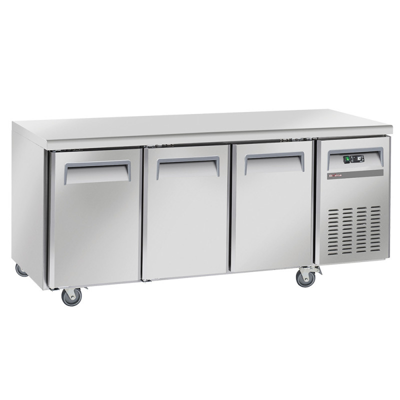 Table frigorifique, ventilé, 3 portes GN 1/1, sur roues, 2 avec freins Table frigorifique, ventilé, 3 portes GN 1/1, sur roues, 2 avec freins